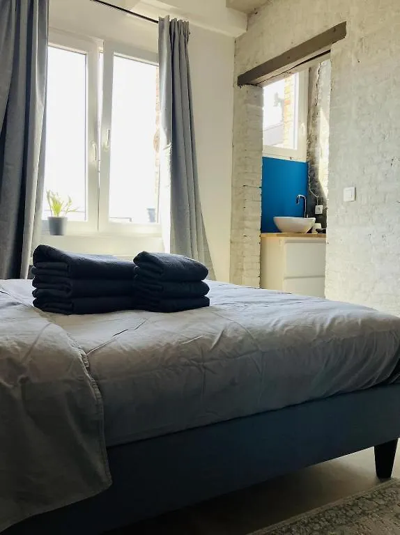 Living History - Suikernest Aparthotel Antwerpen