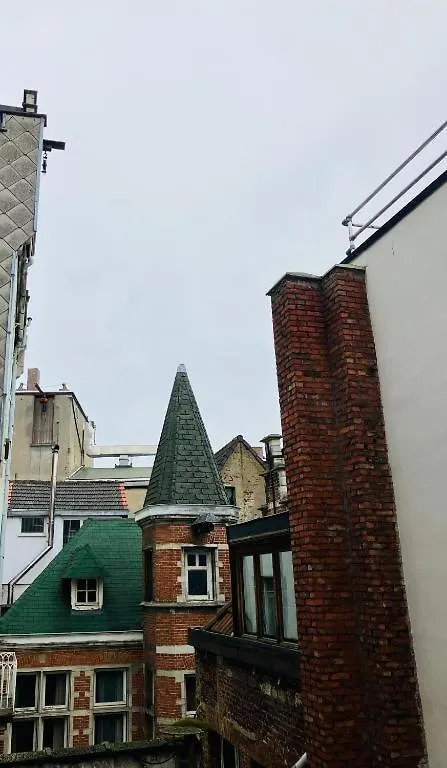 Living History - Suikernest Aparthotel Antwerpen